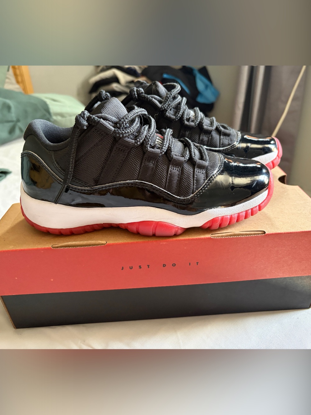 Air Jordan 11 Retro Low